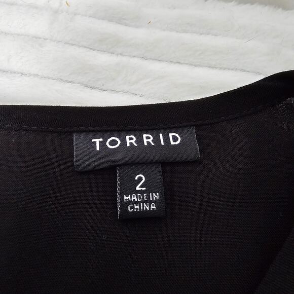 Torrid Black Lattice Shoulder Short Sleeve Midi Dress 2X Rayon LBD Holiday Party - Picture 6 of 8